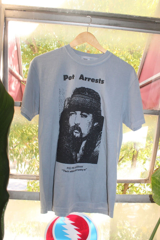 THE PIGPEN TEE - GRANITE